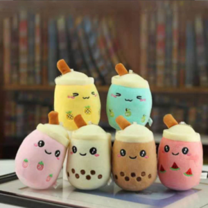 brelok do kluczy z kubkiem do herbaty mlecznej