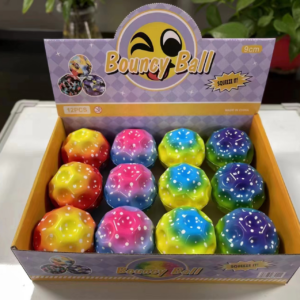 Piłka do skakania w kamuflażu