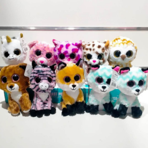 Mieszane zwierzęta o dużych oczach