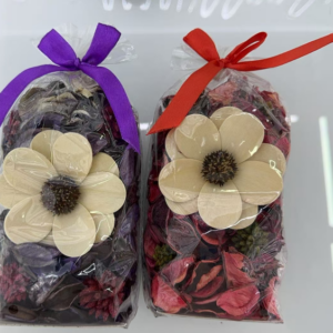 Suszone kwiaty: róże, truskawki, lawenda, cytryny, jabłka, słodkie pomarańcze