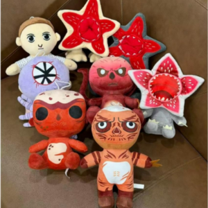 wisiorek z dziwnymi rzeczami